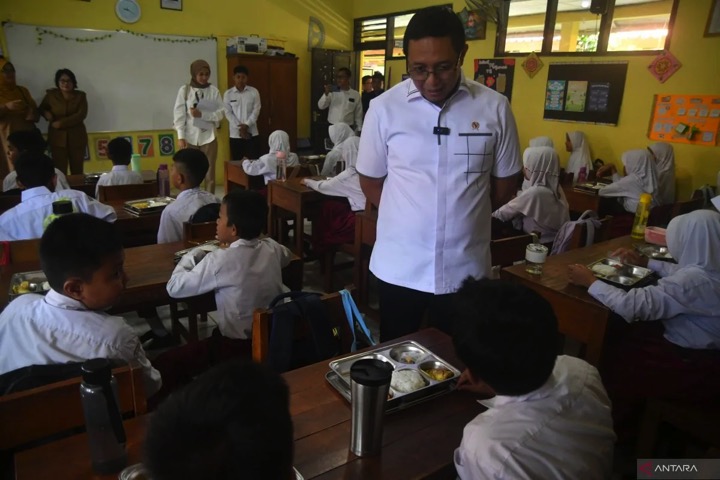 no need to give milk daily in school dairynews7x7