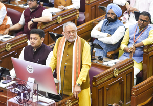 UP govt budget Rs 2000 cr stray cattle dairynews7x7