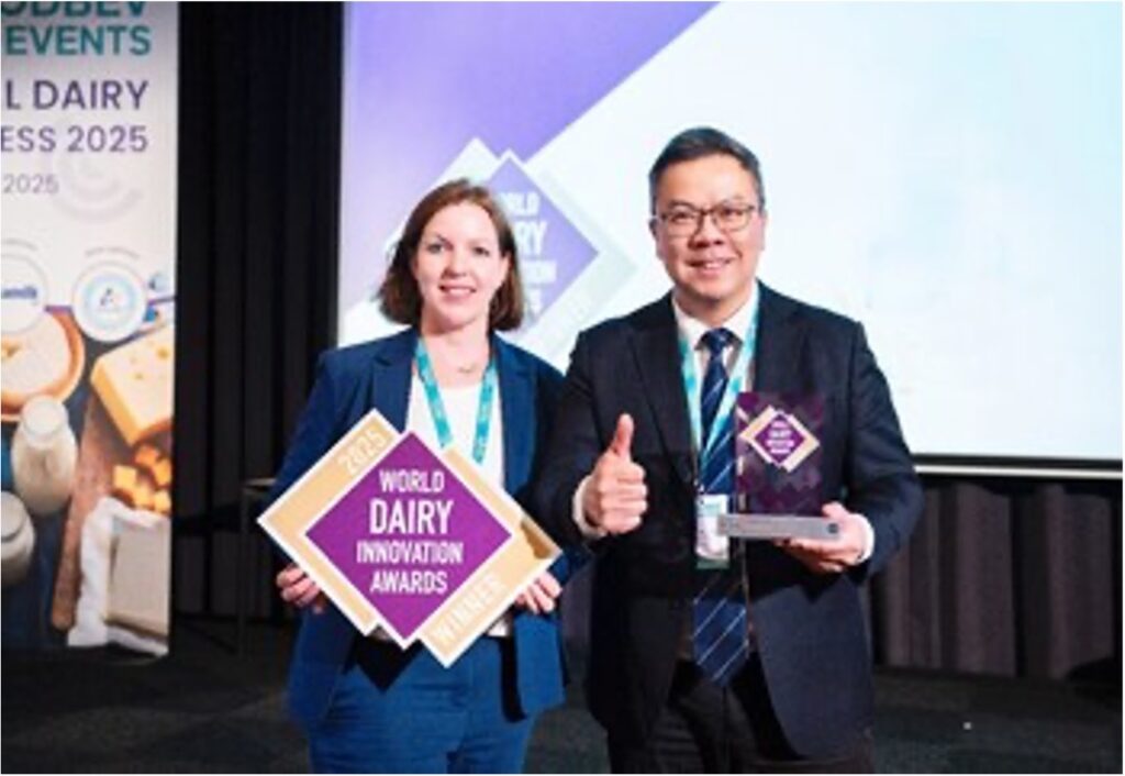 yili wins 4 awards dairynews7x7