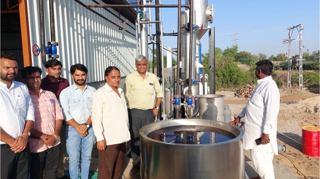 banas dairy gau mutra plant dairynews7x7