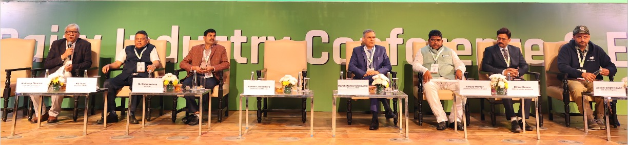 farmer session sitting dairynews7x7